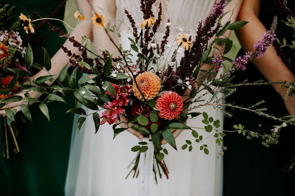 Wedding bouquet, woodsy floral